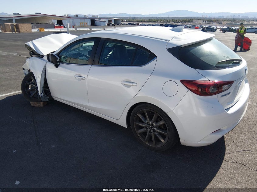 Vin: 3mzbn1m31jm217394, lot: 45736504, mazda mazda3 grand touring 20183