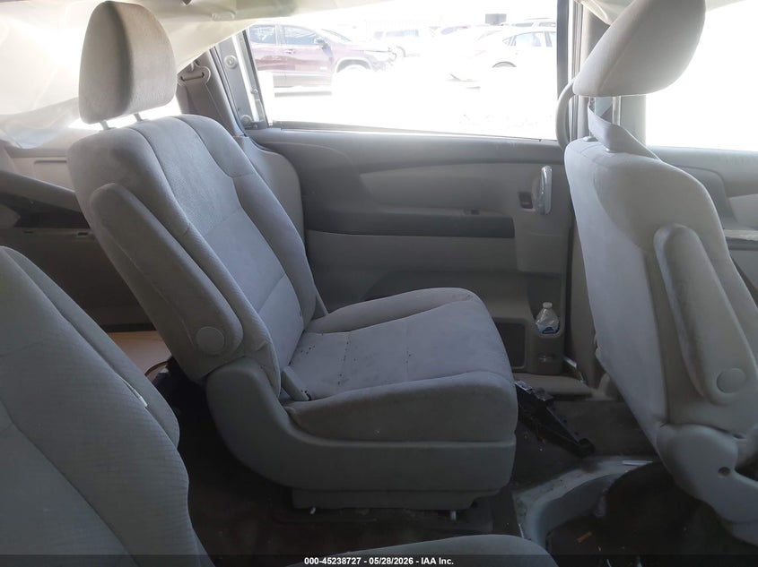 2014 HONDA ODYSSEY auction photo 8