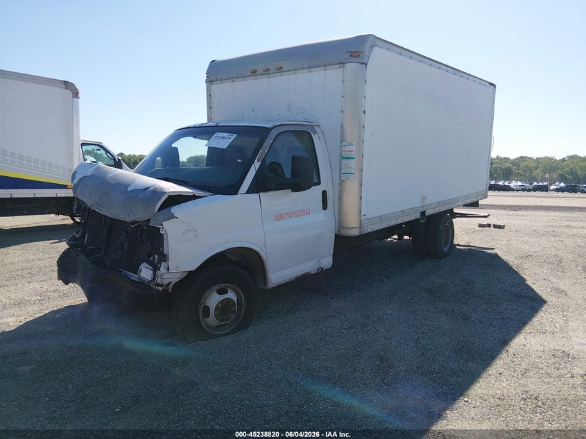2008 GMC SAVANA G3500 — zdjęcie 2