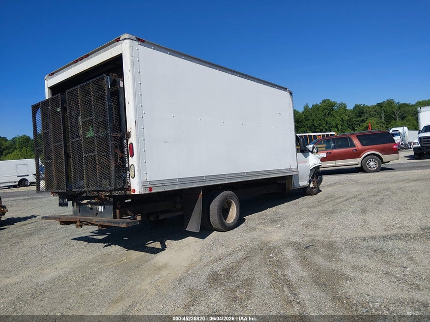 2008 GMC SAVANA G3500 — zdjęcie 4