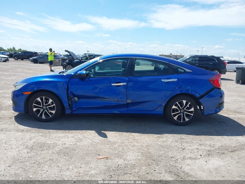 2018 HONDA CIVIC LX — Фото 14