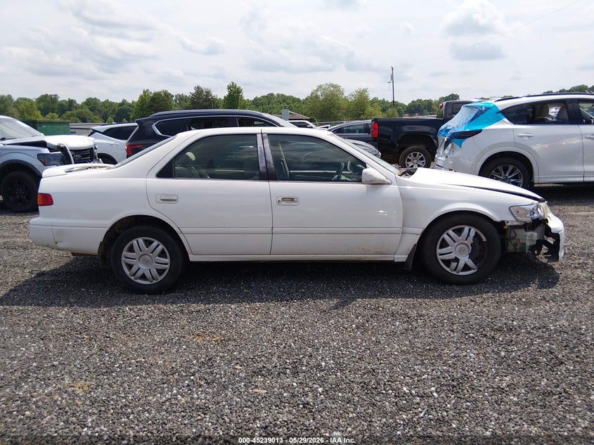 2000 Toyota Camry Le V6 VIN: 4T1BF22K4YU944921 Lot: 45239013