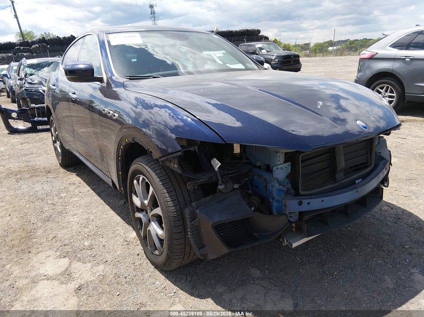 2019 MASERATI LEVANTE auction photo 6
