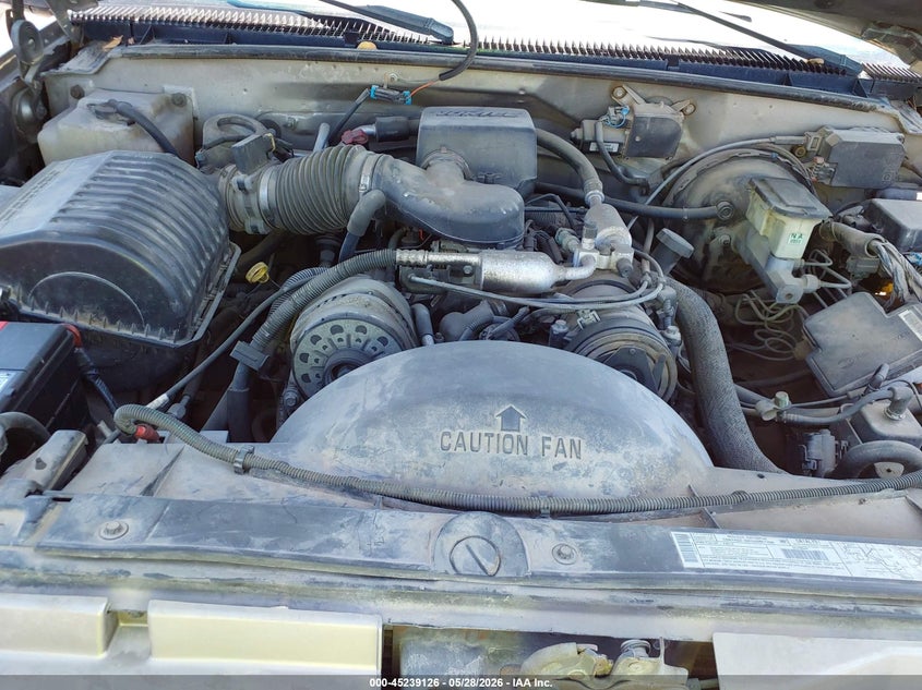 2000 Chevrolet Tahoe Z71 VIN: 1GNEK13R2YR157785 Lot: 45239126