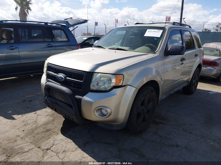 Vin: 1fmcu0dg8cka22843, lot: 45736948, ford escape xlt 20122