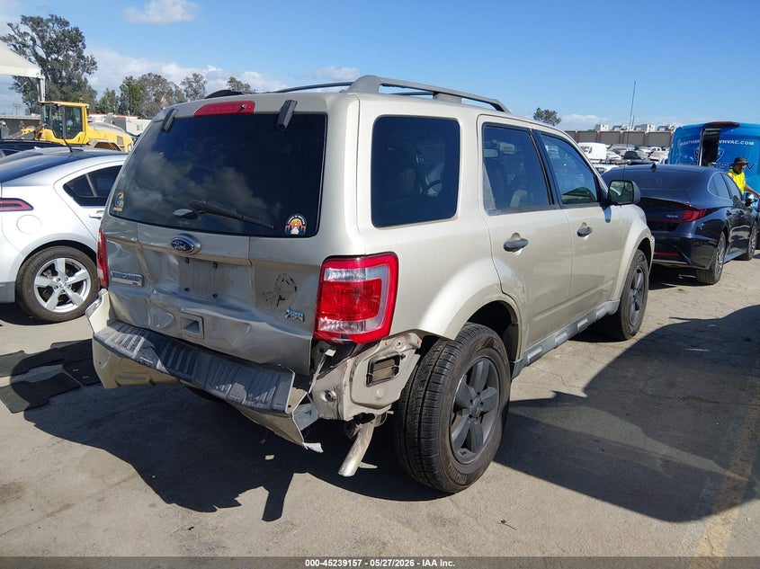 Vin: 1fmcu0dg8cka22843, lot: 45736948, ford escape xlt 20124