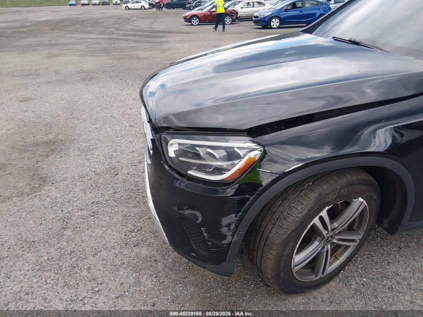 2020 MERCEDES-BENZ GLC 300 auction photo 6