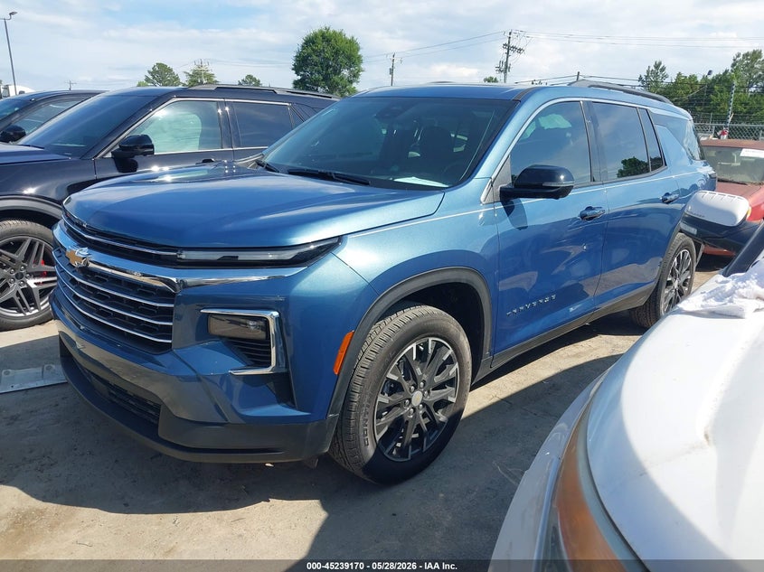 2026 CHEVROLET TRAVERSE auction photo 2