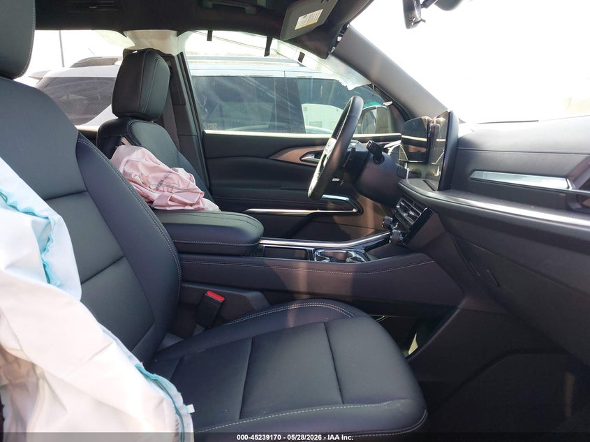 2026 CHEVROLET TRAVERSE auction photo 5
