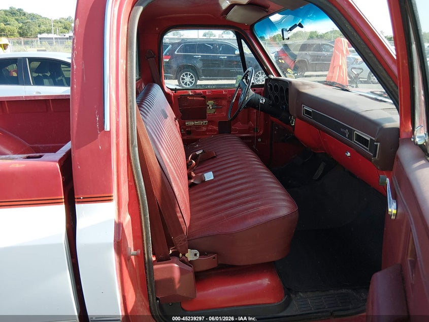 1986 CHEVROLET C-10 COUPE 5.0L V8 CRB OHV C