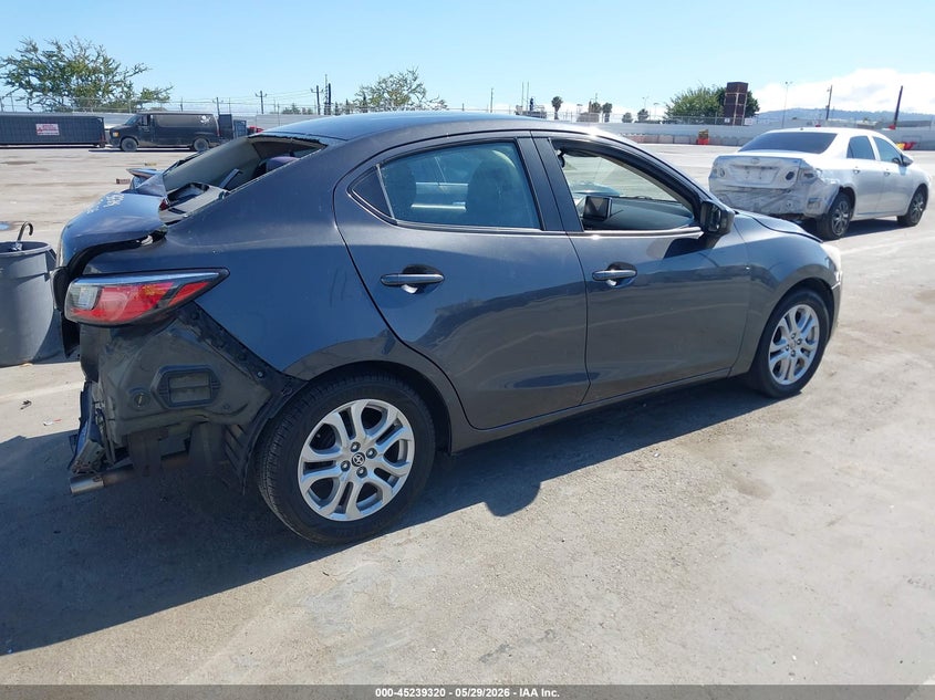 2016 SCION IA auction photo 4