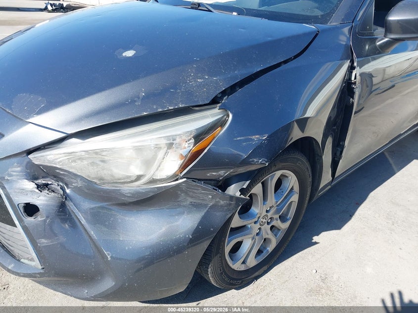 2016 SCION IA auction photo 6