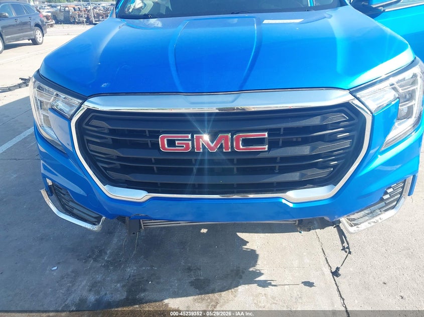 2024 GMC TERRAIN auction photo 6