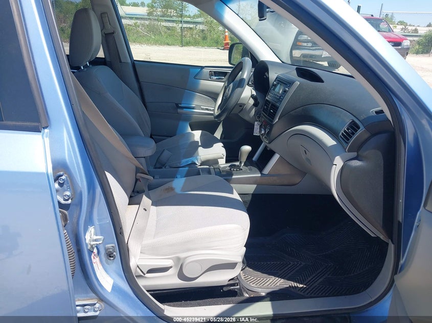 JF2SHBDC2CH452685 2012 Subaru Forester 2.5 2.5X Premium blue