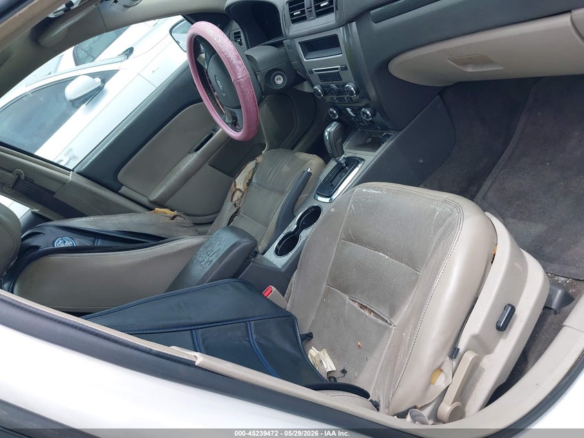 2010 FORD FUSION auction photo 5
