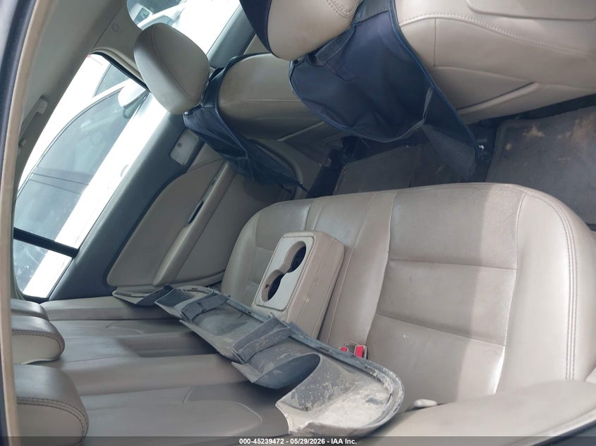 2010 FORD FUSION auction photo 8