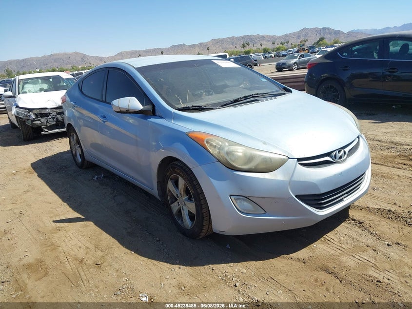 Vin: kmhdh4ae3du738784, lot: 45737276, hyundai elantra gls 2013 img_1