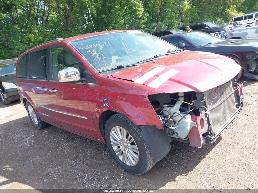 2015 Chrysler Town & Country Limited Platinum