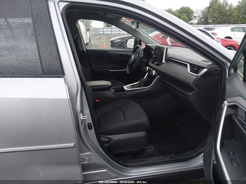 AtlanticExpress - Toyota RAV4 Hybrid