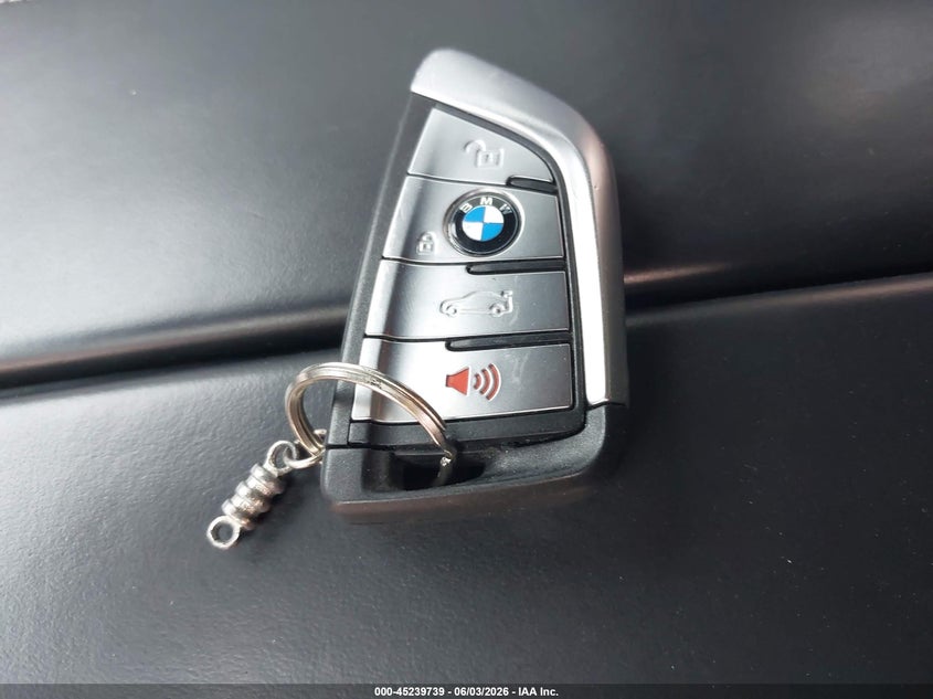 2021 BMW M550I xDrive VIN: WBA13BK01MCF15677 Lot: 45239739
