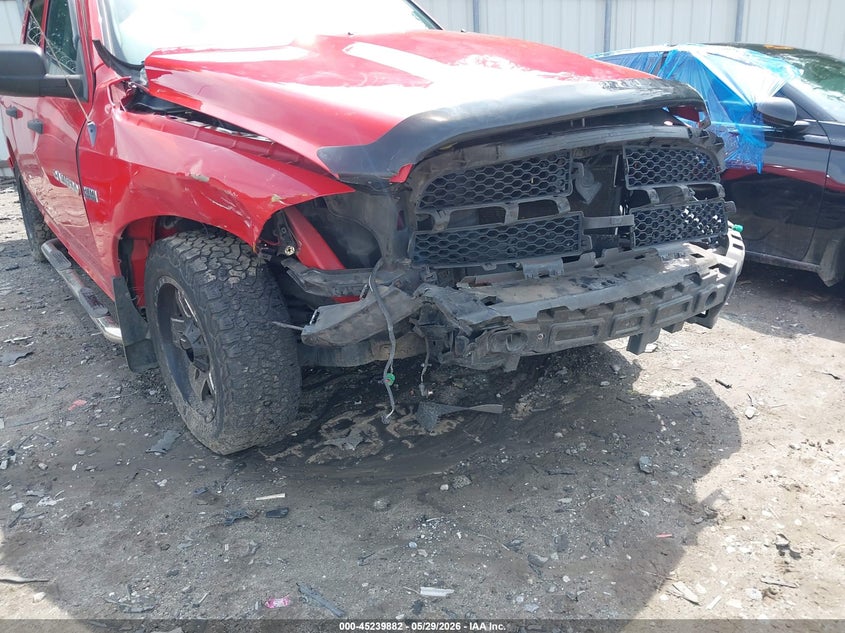 1C6RD6KT1CS156778 2012 Ram 1500 5.7 Ram St red