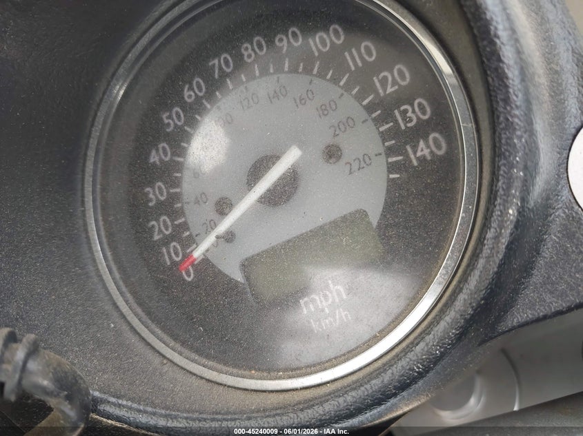 2000 Honda Gl1500 Cf VIN: 1HFSC4105YA101326 Lot: 45240009