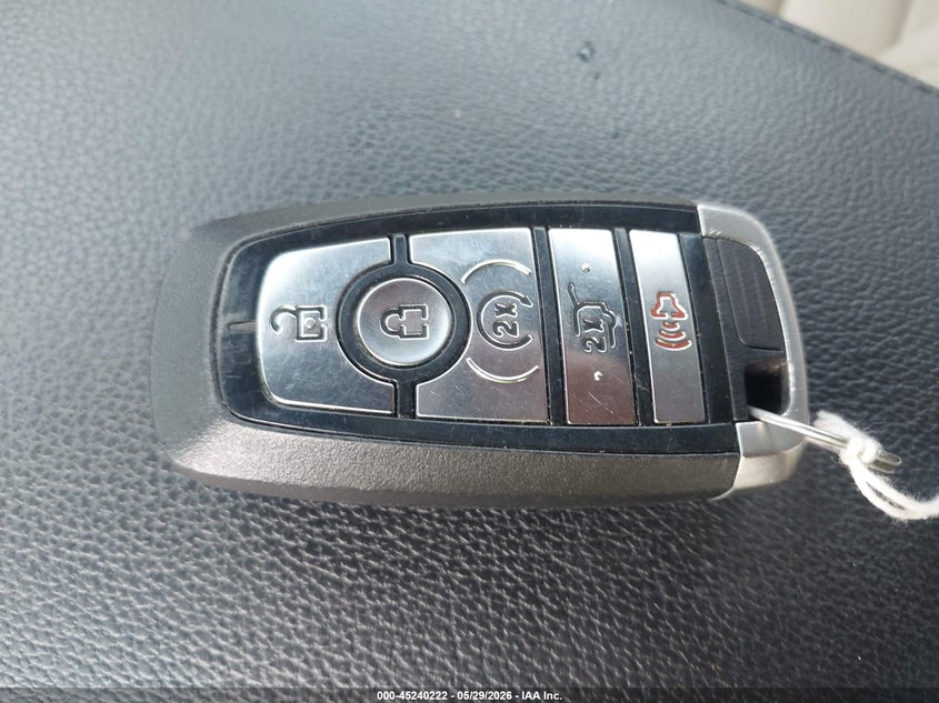 VIN 1FM5K7D8XKGA75805 2019 FORD EXPLORER XLT