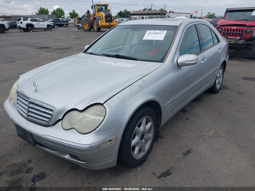 WDBRF61J84F550631 2004 MERCEDES-BENZ C 240 photo 1