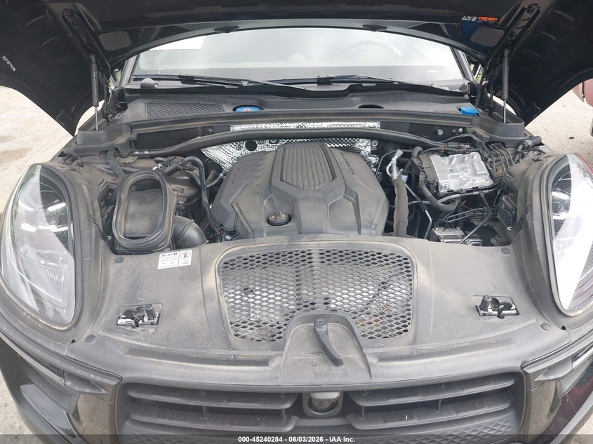 2024 Porsche Macan T VIN: WP1AA2A53RLB05116 Lot: 45240284