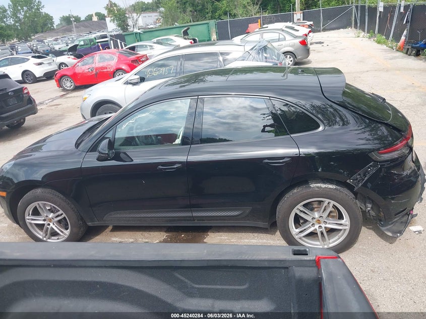 2024 Porsche Macan T VIN: WP1AA2A53RLB05116 Lot: 45240284