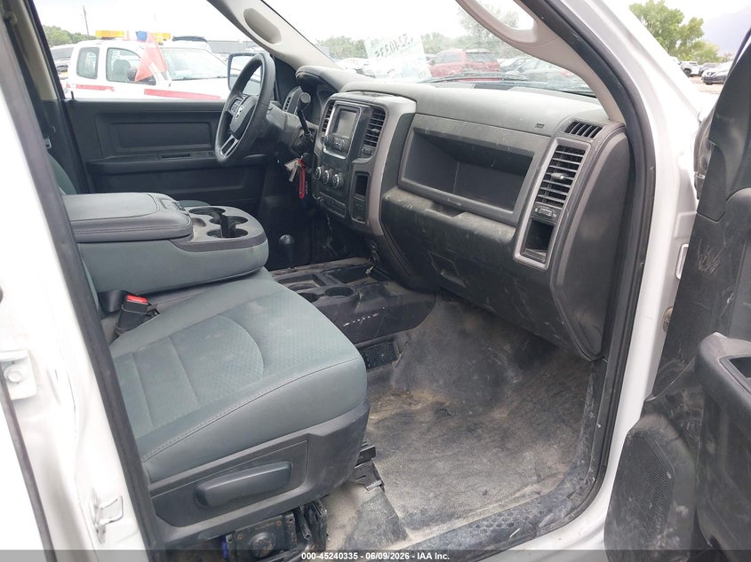 2016 RAM 2500 auction photo 5