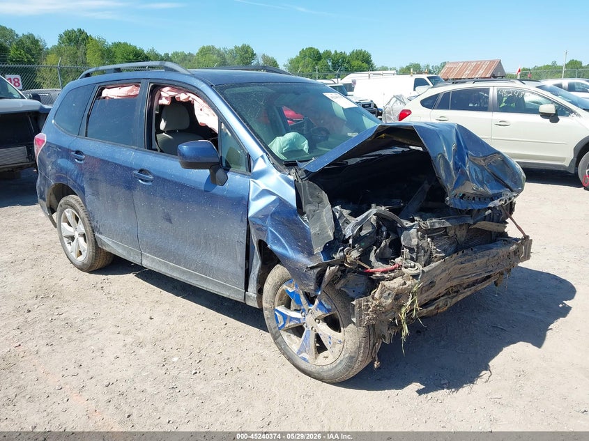 Vin: jf2sjaec0eh527111, lot: 45738165, subaru forester 2.5i premium 2014 img_1