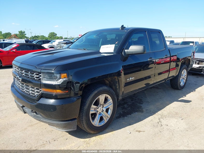 2019 CHEVROLET SILVERADO 1500 LD auction photo 2