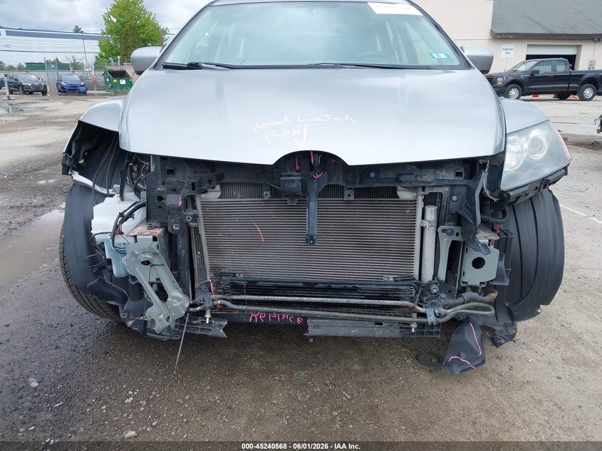2011 Mazda Cx-7 I Sv VIN: JM3ER2A57B0400567 Lot: 45240568