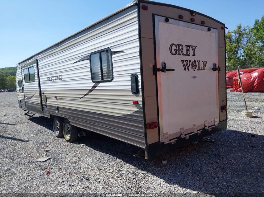 2015 FOREST RIVER GREY WOLF 2500 auction photo 3