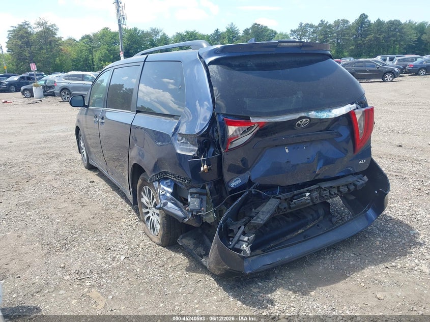 2020 TOYOTA SIENNA auction photo 3