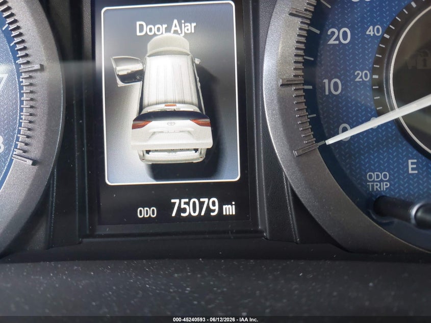 2020 TOYOTA SIENNA auction photo 7