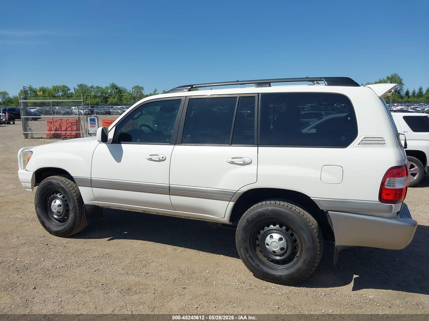 2006 Toyota Land Cruiser V8 VIN: JTEHT05JX62080850 Lot: 45240612