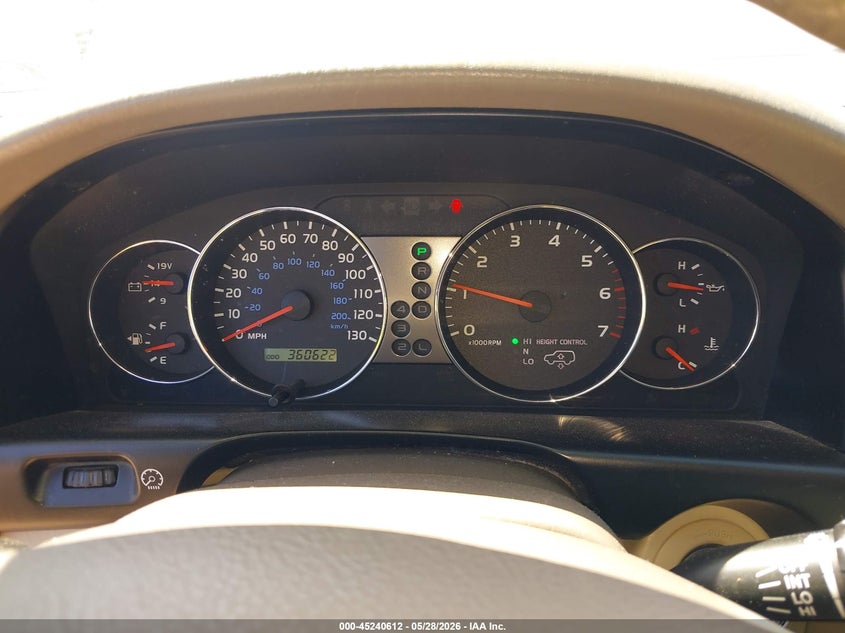2006 Toyota Land Cruiser V8 VIN: JTEHT05JX62080850 Lot: 45240612