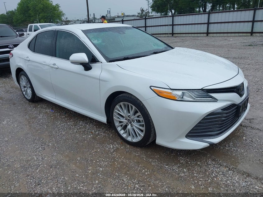 2020 Toyota Camry Xle