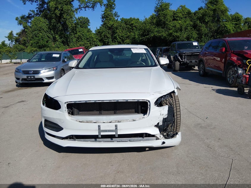 2017 Volvo S90 T6 Momentum VIN: YV1A22MK9H1015280 Lot: 45240724