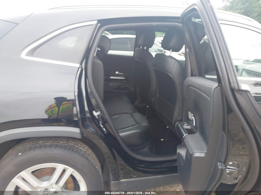 2022 MERCEDES-BENZ GLA 250 auction photo 8