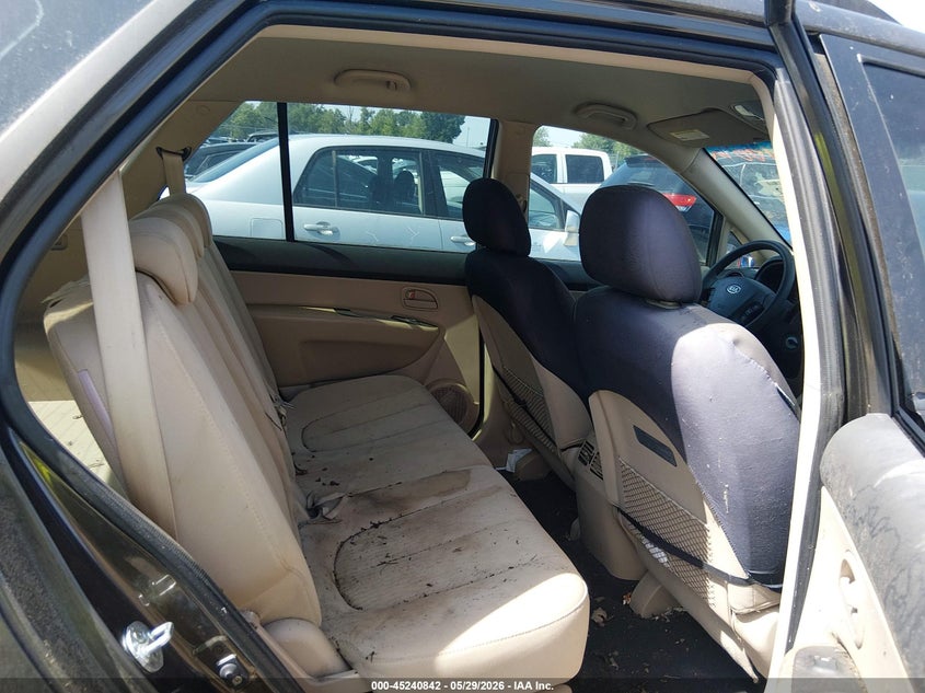 2009 Kia Rondo Lx VIN: KNAFG528997258301 Lot: 45240842