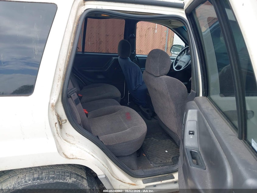 1999 Jeep Grand Cherokee Laredo VIN: 1J4GW58S0XC500968 Lot: 45240863