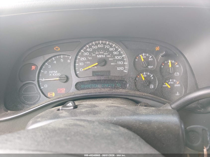 2005 GMC Yukon Slt VIN: 1GKEK13T75J112599 Lot: 45240865
