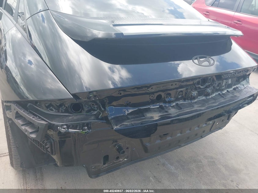2023 HYUNDAI IONIQ 6 auction photo 6