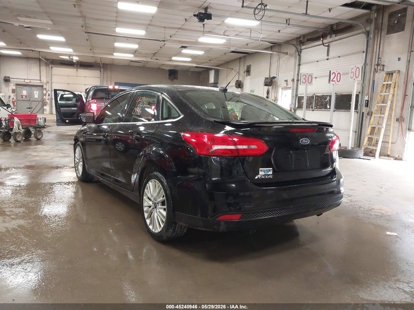Vin: 1fadp3j20jl232022, lot: 45738737, ford focus titanium 20183