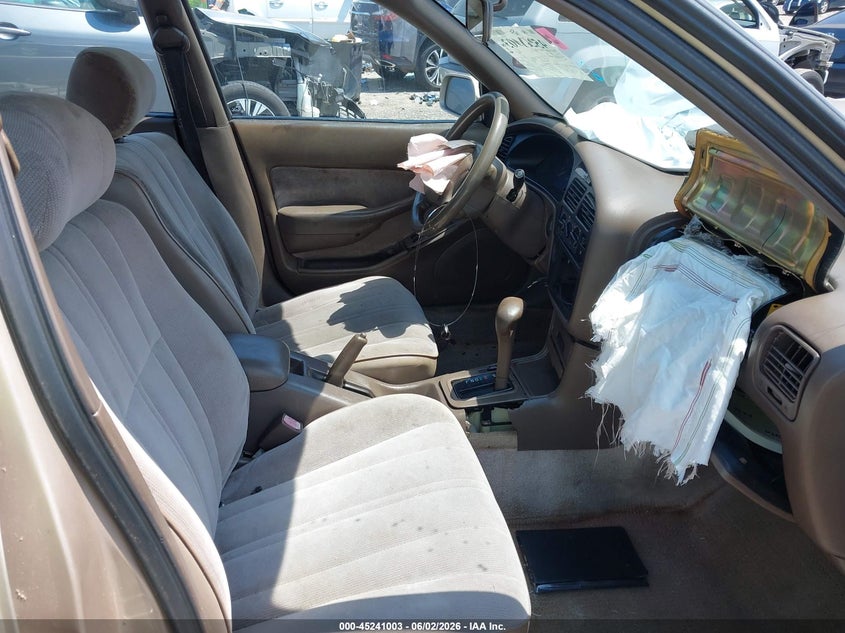 1996 TOYOTA CAMRY auction photo 5
