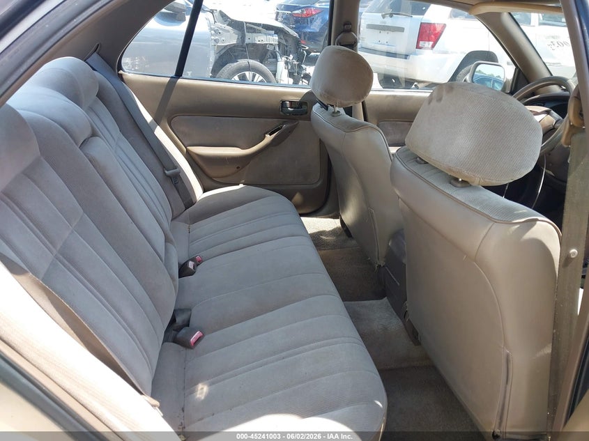1996 TOYOTA CAMRY auction photo 8