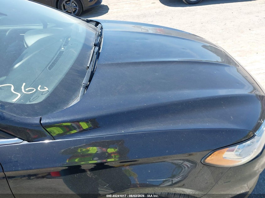 2020 FORD FUSION auction photo 6